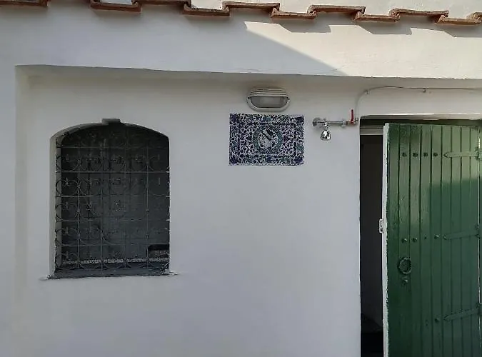 Отель Dreaming Capri *